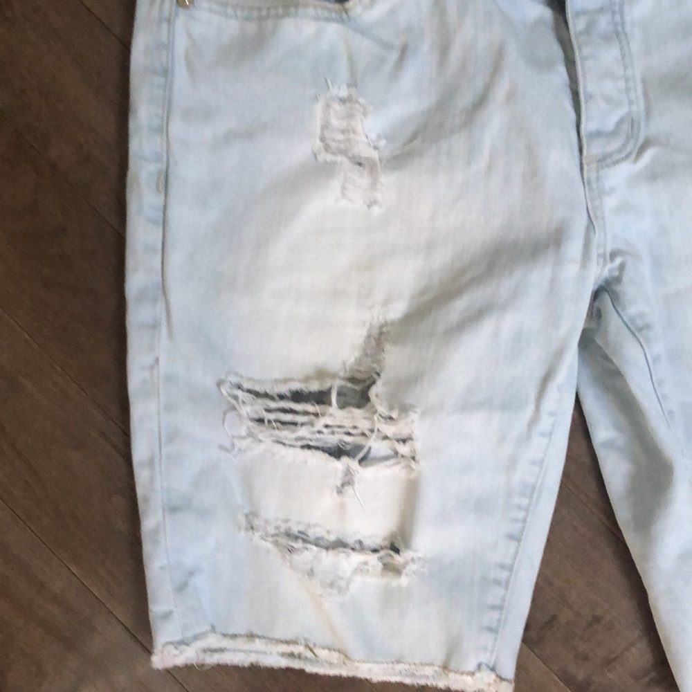 American Rag Jean Short - Picture 5 of 6